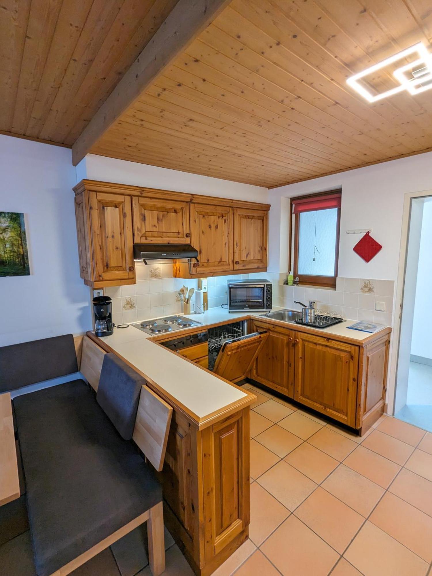 Gerlitzen Ferienappartement Paul Im Ski- Und Wandergebiet, Kanzelhoehe, Ossiacher See Deutschberg المظهر الخارجي الصورة